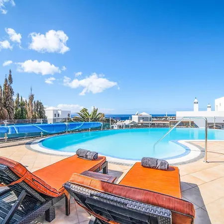 Ocean Escape Playa Blanca (Lanzarote)